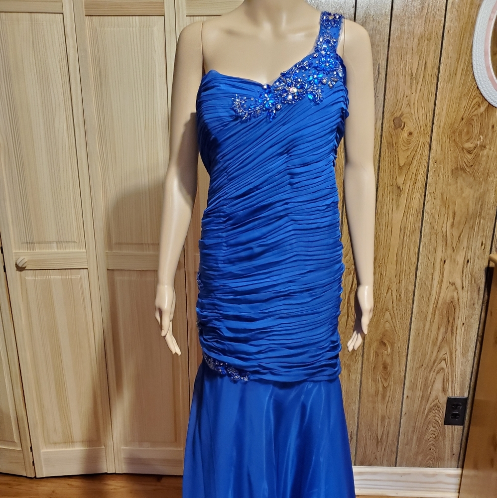 Prom  dress